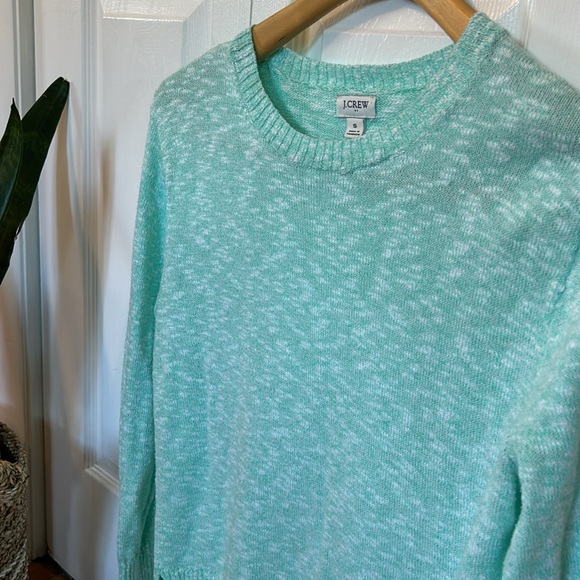 Crew neck beach sweater. Like new! - Picture 3 of 3